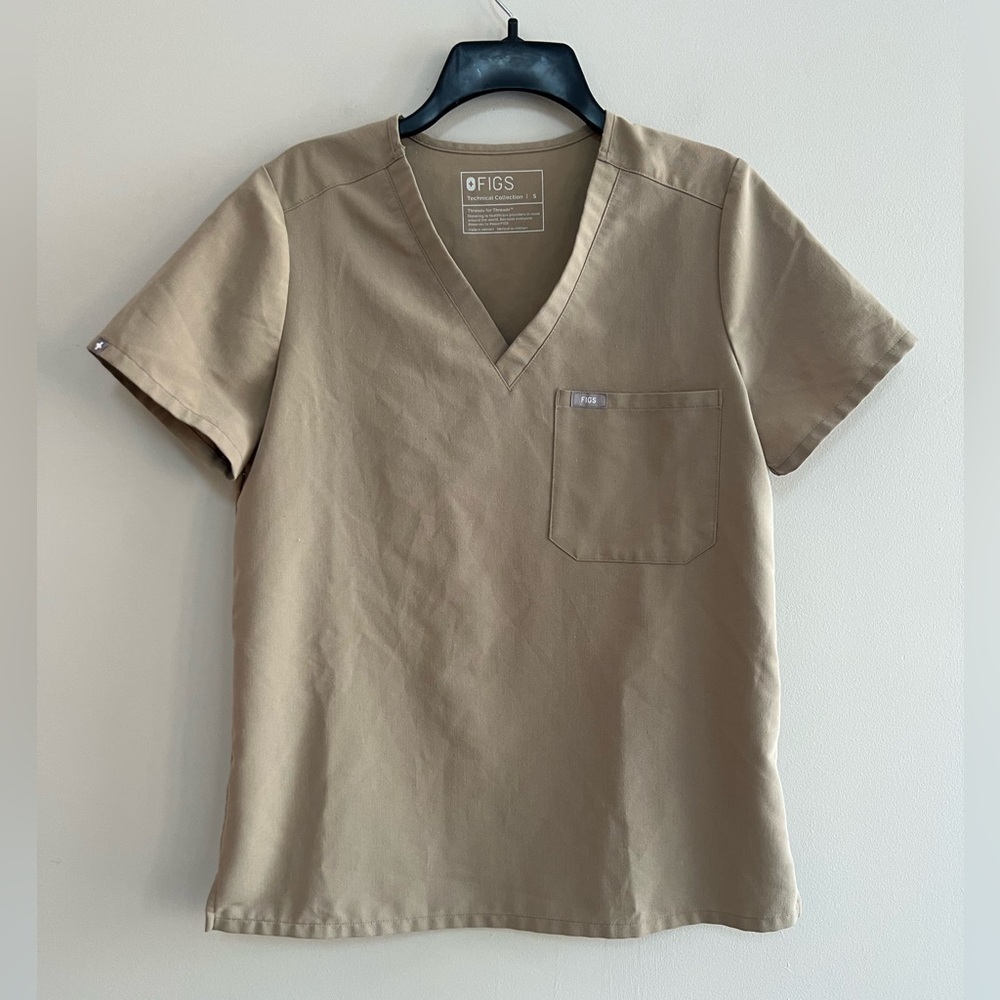 FIGS Catarina One-Pocket Scrub Top, Special Release Latte Tan (PO# 3083), S